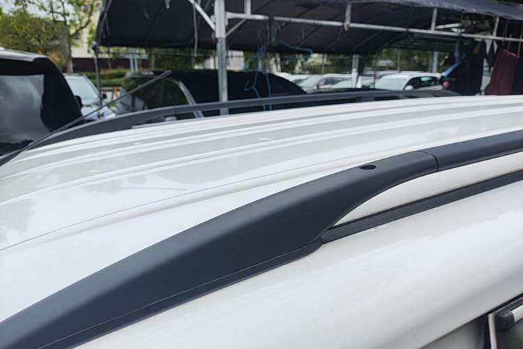 Used Wuling Hongguang 2014 1.5L S Standard Version Roof