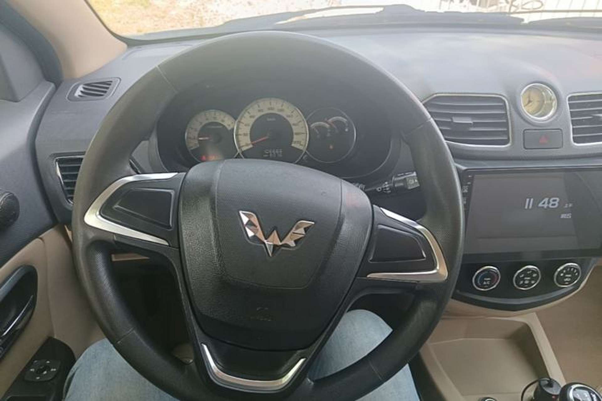Used Wuling Hongguang 2014 1.5L S Comfort Model Steering Wheel