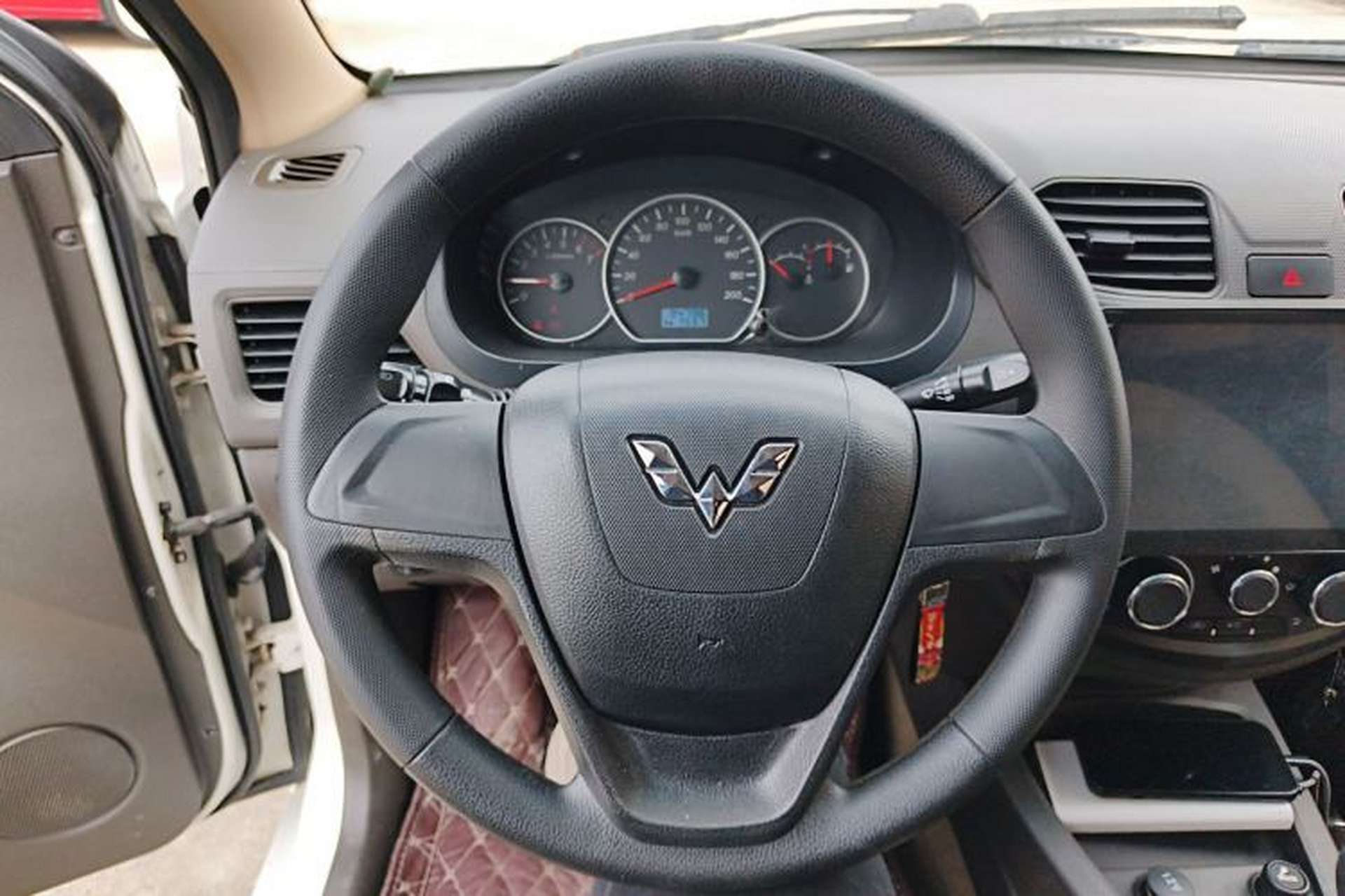 Used Wuling Hongguang 2014 1.5L S Standard Version Steering Wheel