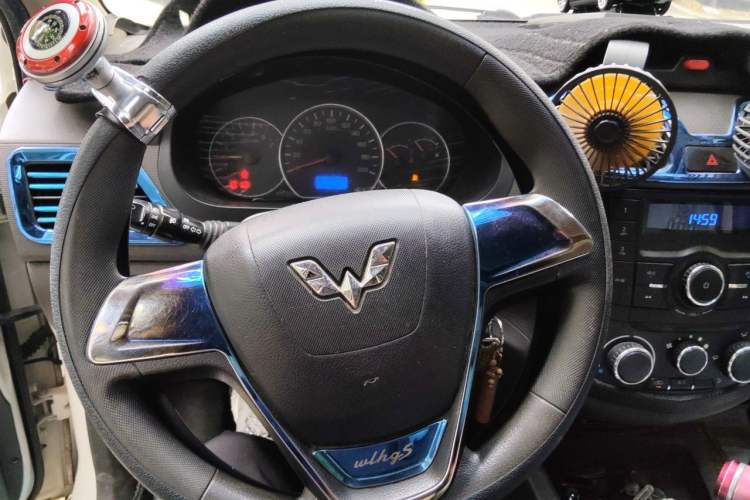 Used Wuling Hongguang 2014 1.5L S Standard Version Steering Wheel
