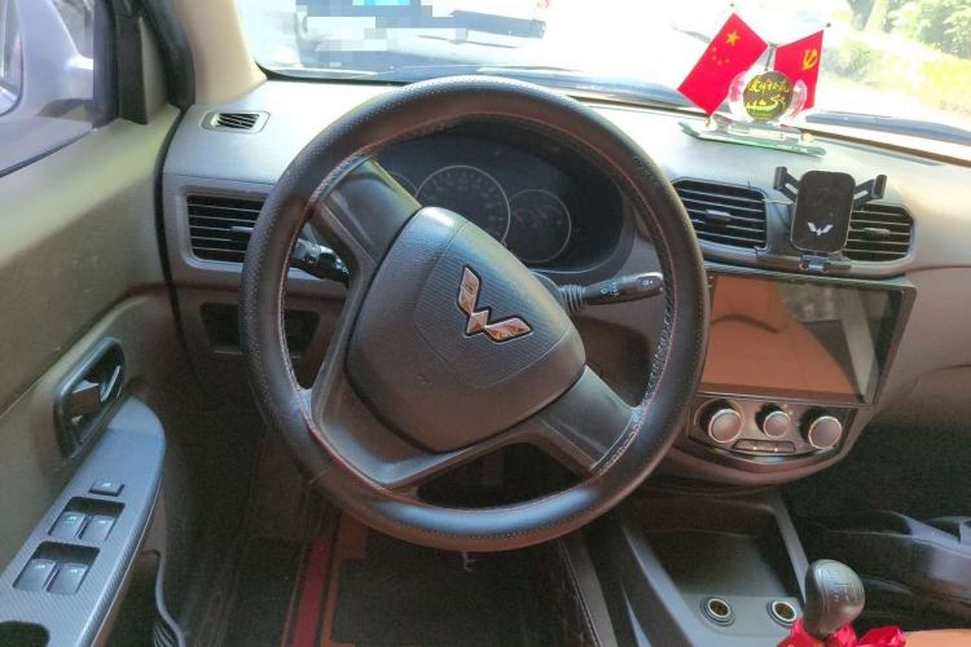 Used Wuling Hongguang 2014 1.5L S Standard Version Steering Wheel