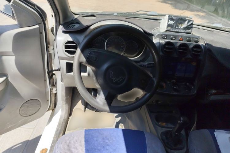 Used Wuling Hongguang 2014 1.2L Base Model China IV Steering Wheel