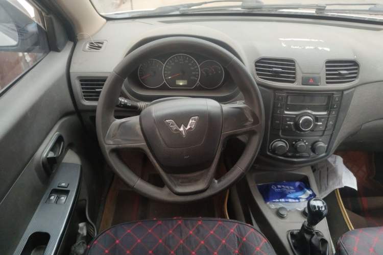 Used Wuling Hongguang 2014 1.5L Base Version Steering Wheel