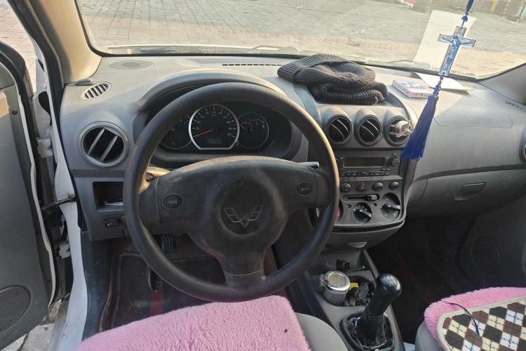 Used Wuling Hongguang 2014 1.2L Base Model China IV Steering Wheel