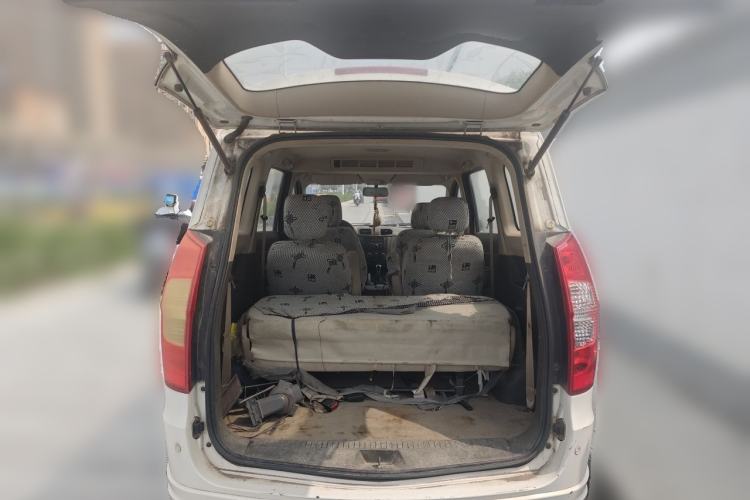 Used Wuling Hongguang 2014 1.5L S Standard Version Trunk