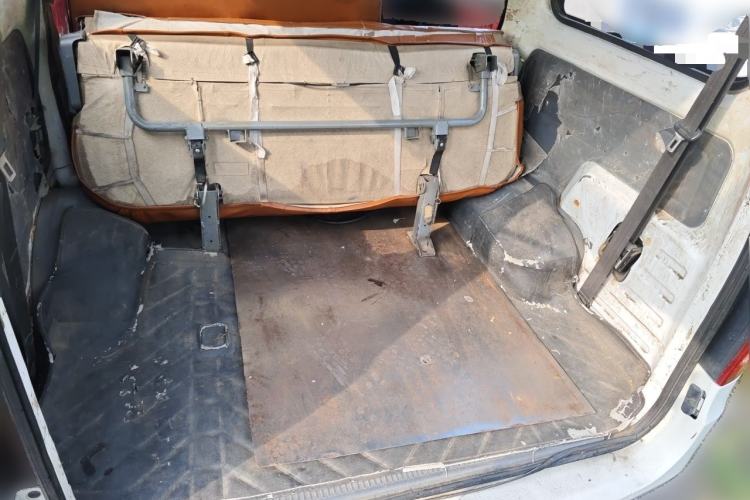 Used Wuling Hongguang 2014 1.5L S Comfort Model Trunk