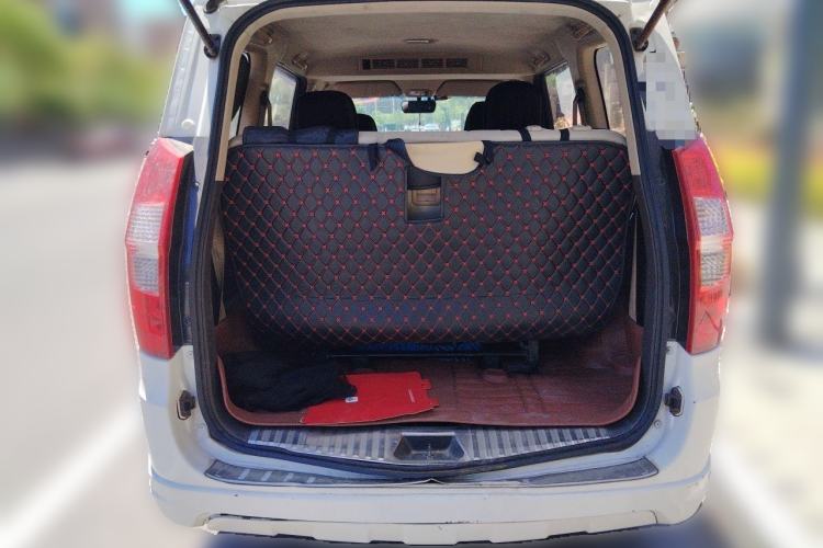 Used Wuling Hongguang 2014 1.5L S Standard Version Trunk