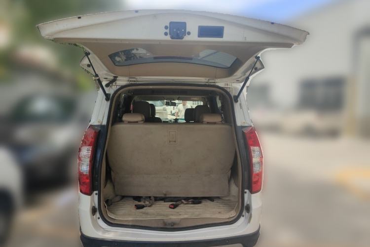 Used Wuling Hongguang 2014 1.5L S Luxury Model Trunk