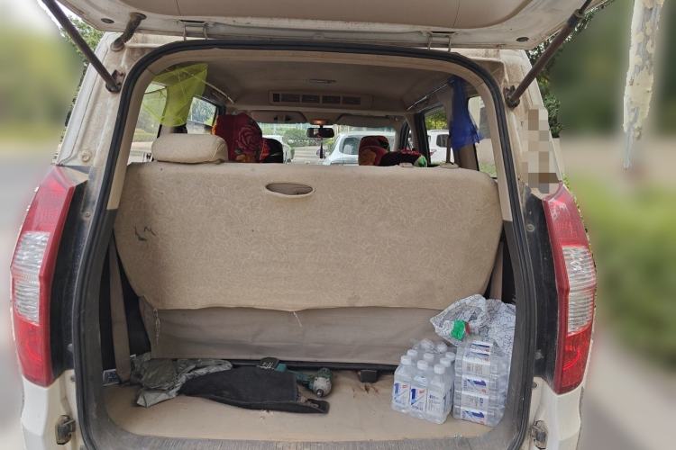 Used Wuling Hongguang 2014 1.5L S Standard Version Trunk
