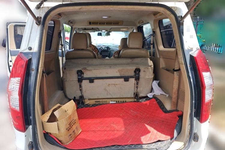 Used Wuling Hongguang 2014 1.5L S Comfort Model Trunk