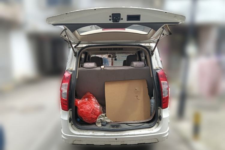 Used Wuling Hongguang 2014 1.5L S Standard Version Trunk
