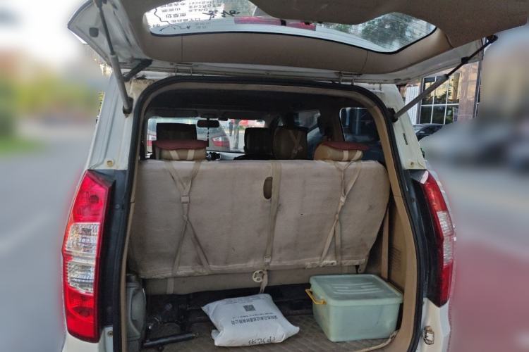 Used Wuling Hongguang 2014 1.5L S Comfort Model Trunk