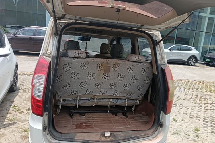 Used Wuling Hongguang 2014 1.5L S Standard Version Trunk