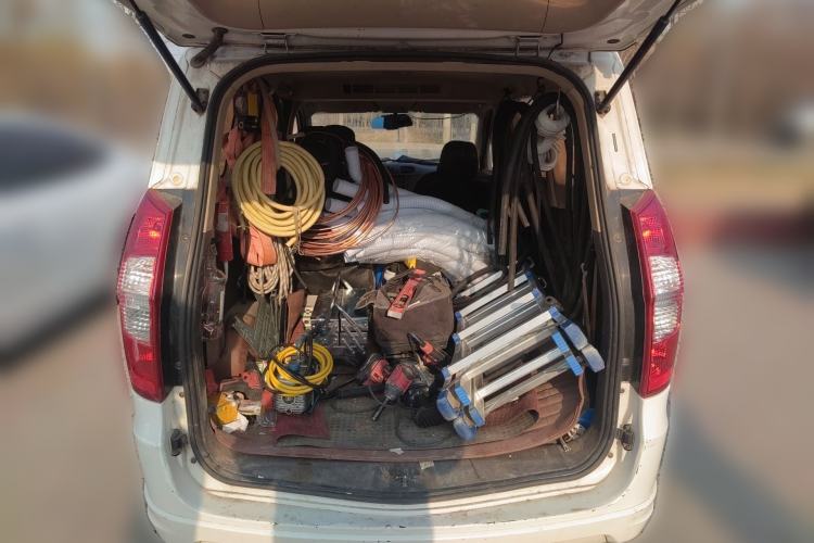 Used Wuling Hongguang 2014 1.5L S Standard Version Trunk