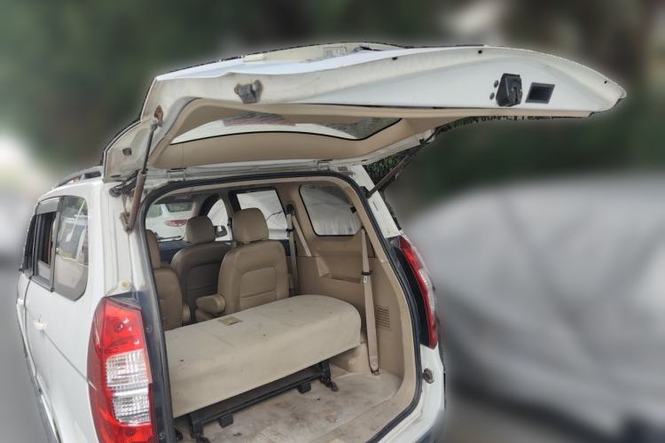 Used Wuling Hongguang 2014 1.5L S Comfort Model Trunk