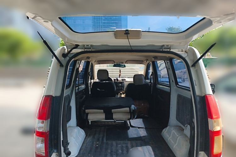 Used Wuling Hongguang 2014 1.5L Base Version Trunk