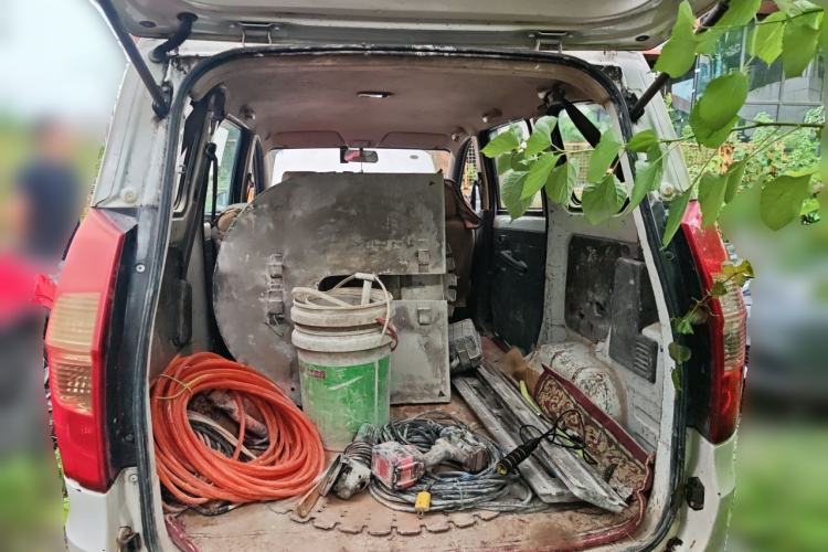 Used Wuling Hongguang 2014 1.2L Base Model China IV Trunk