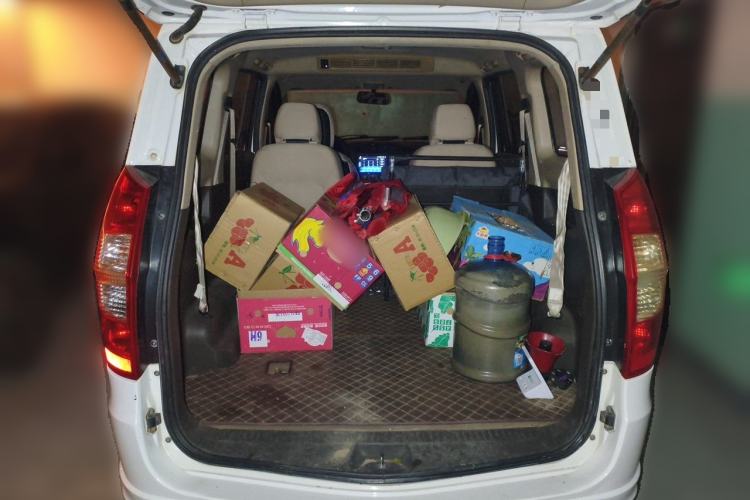 Used Wuling Hongguang 2014 1.5L S Standard Version Trunk
