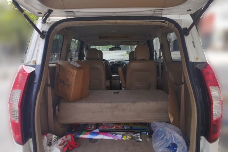 Used Wuling Hongguang 2014 1.5L S Comfort Model Trunk