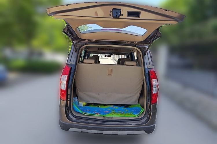 Used Wuling Hongguang 2014 1.5L S Comfort Model Trunk