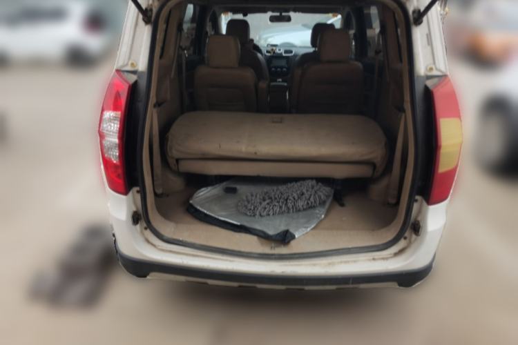 Used Wuling Hongguang 2014 1.5L S Comfort Model Trunk
