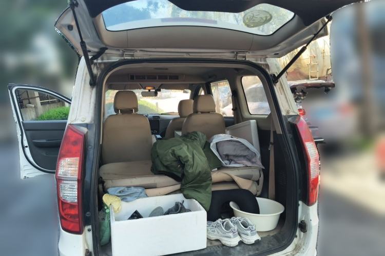 Used Wuling Hongguang 2014 1.5L S Standard Version Trunk