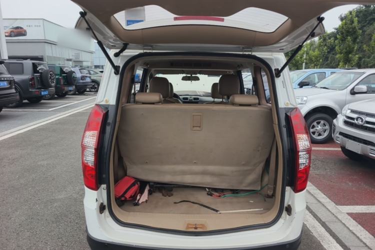 Used Wuling Hongguang 2014 1.5L S Comfort Model Trunk