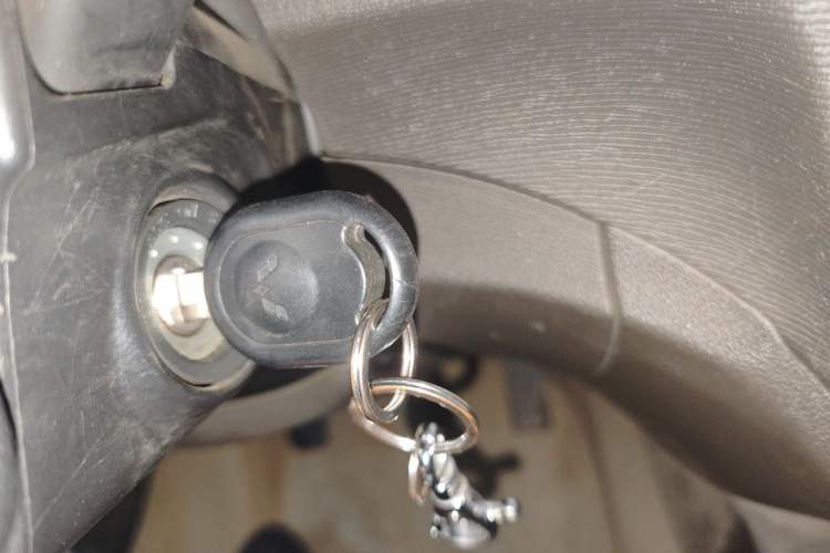 Used Wuling Hongguang 2014 1.5L S Standard Version Vehicle Key