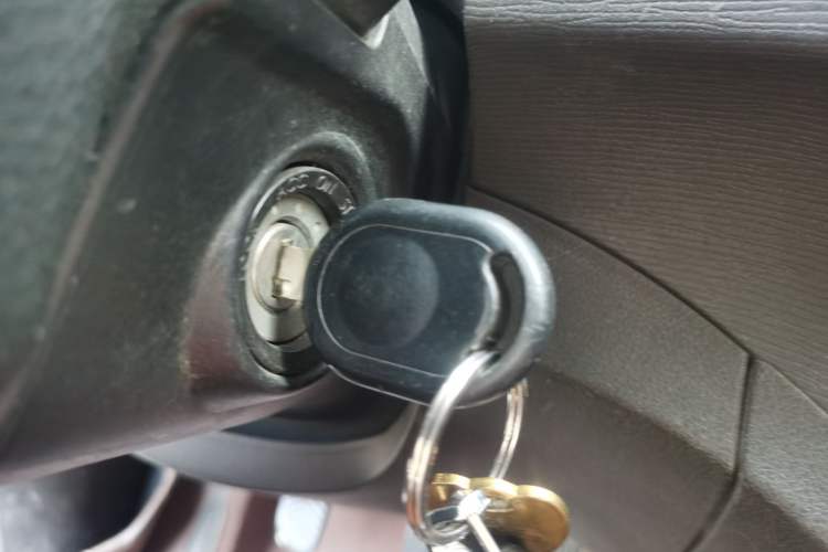 Used Wuling Hongguang 2014 1.2L Base Model China IV Vehicle Key
