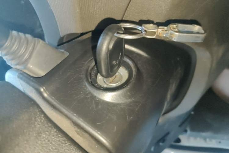 Used Wuling Hongguang 2014 1.5L S Standard Version Vehicle Key