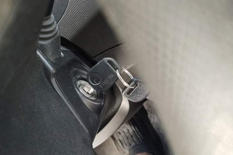 Used Wuling Hongguang 2014 1.5L S Standard Version Vehicle Key