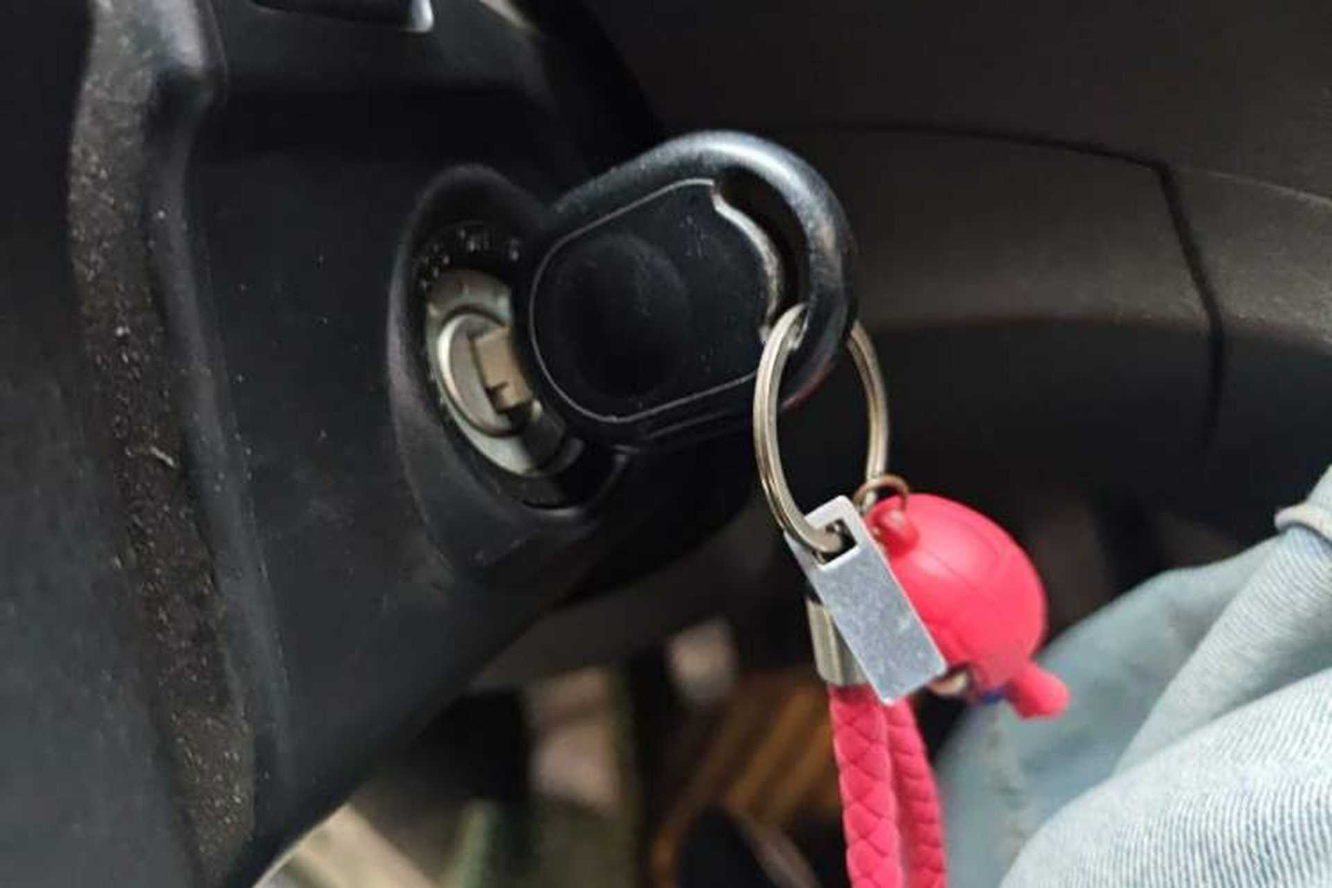 Used Wuling Hongguang 2014 1.2L S Standard Version China IV Standard Vehicle Key