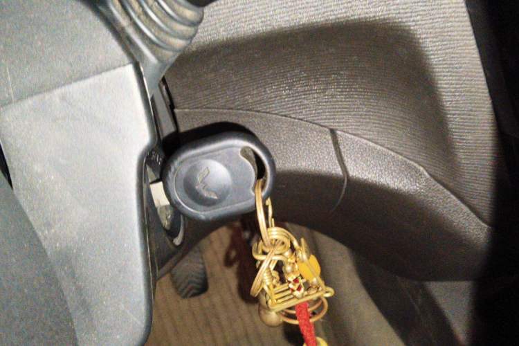 Used Wuling Hongguang 2014 1.5L S Standard Version Vehicle Key
