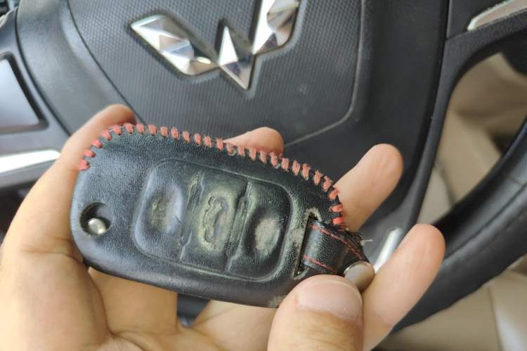 Used Wuling Hongguang 2014 1.5L S Comfort Model Vehicle Key