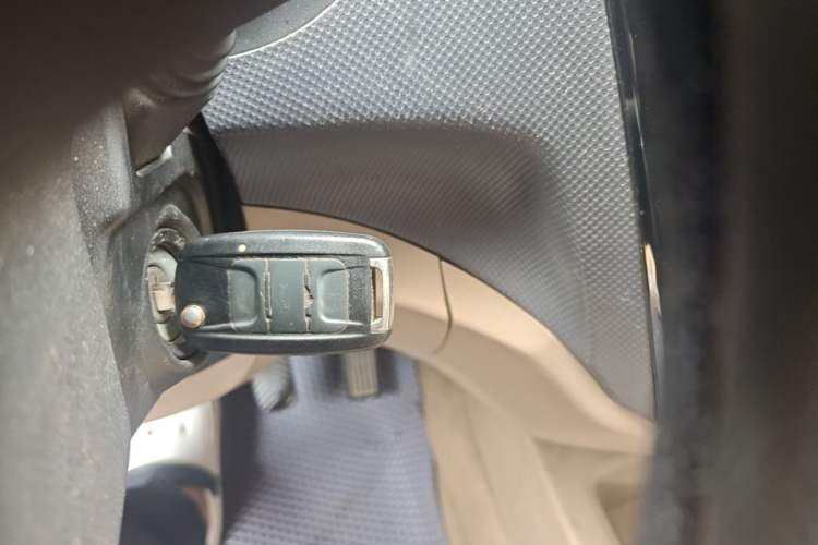 Used Wuling Hongguang 2014 1.5L S Comfort Model Vehicle Key
