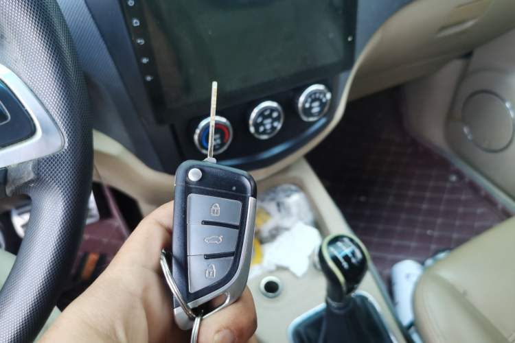 Used Wuling Hongguang 2014 1.5L S Comfort Model Vehicle Key
