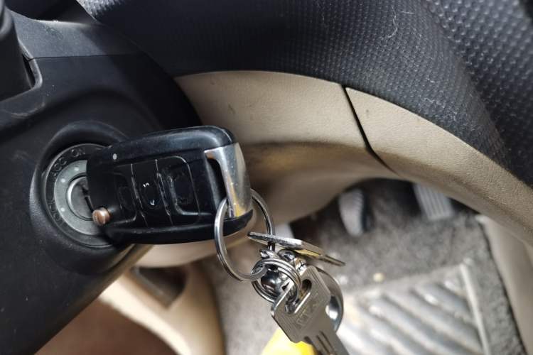 Used Wuling Hongguang 2014 1.5L S Standard Version Vehicle Key