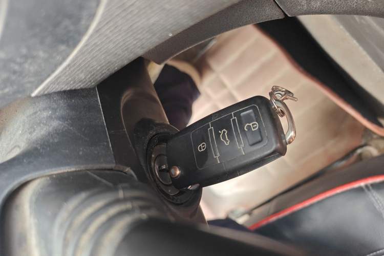 Used Wuling Hongguang 2014 1.5L S Standard Version Vehicle Key