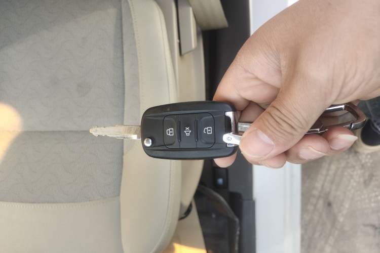 Used Wuling Hongguang 2014 1.5L S Standard Version Vehicle Key