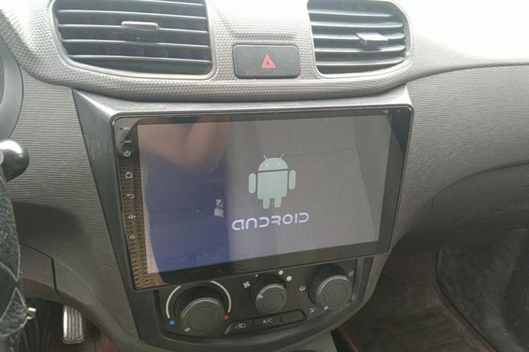 Used Wuling Hongguang 2014 1.2L Base Model China IV Audio And AC Panel