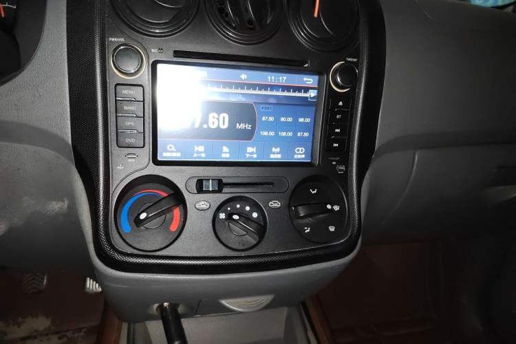 Used Wuling Hongguang 2014 1.2L Base Model China IV Audio And AC Panel