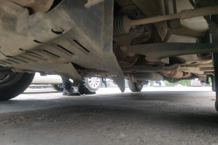 Used Wuling Hongguang 2014 1.2L Standard Model China IV Chassis Front Left