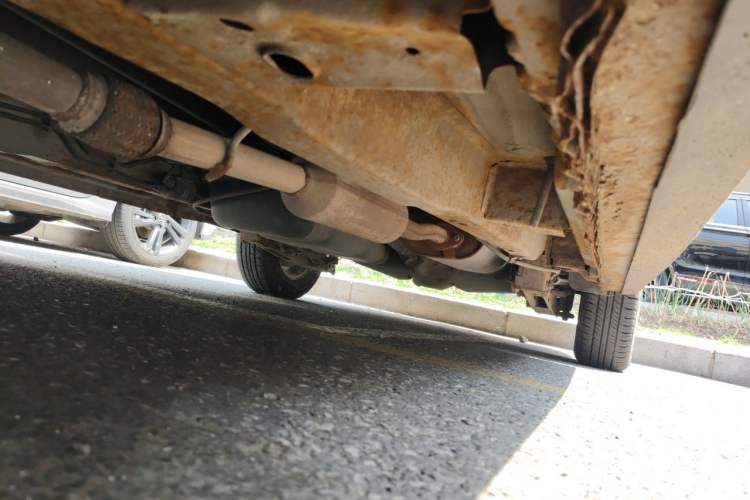 Used Wuling Hongguang 2014 1.5L S Luxury Model Chassis Front Left