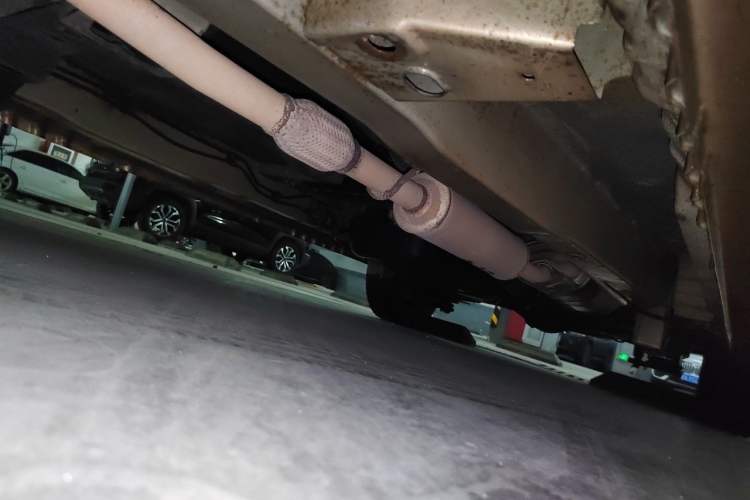 Used Wuling Hongguang 2014 1.2L Base Model China IV Chassis Front Left