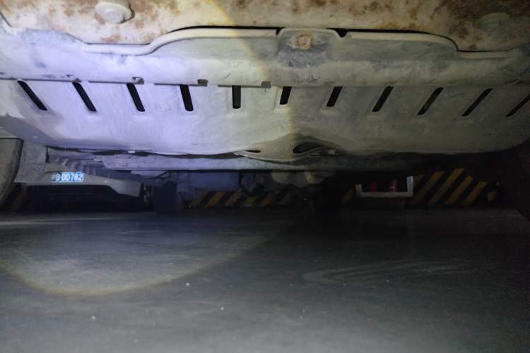 Used Wuling Hongguang 2014 1.2L Standard Model China IV Chassis Front
