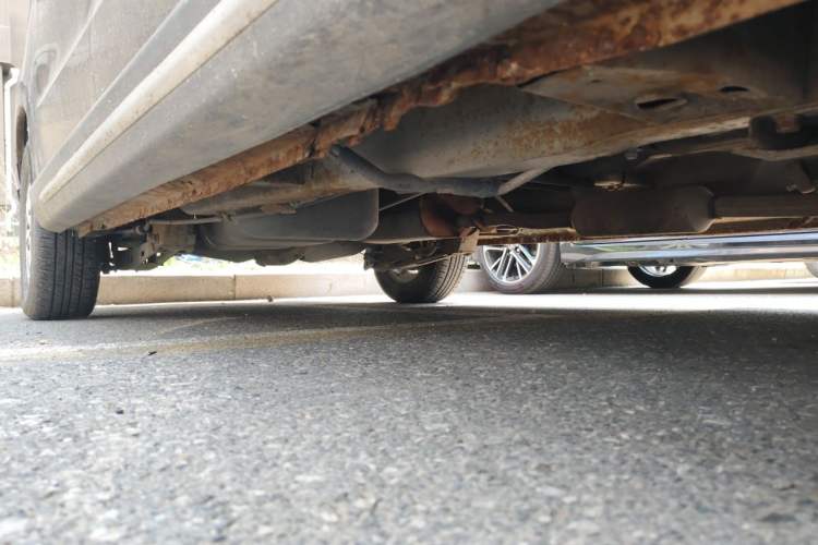 Used Wuling Hongguang 2014 1.5L S Luxury Model Chassis Front Right