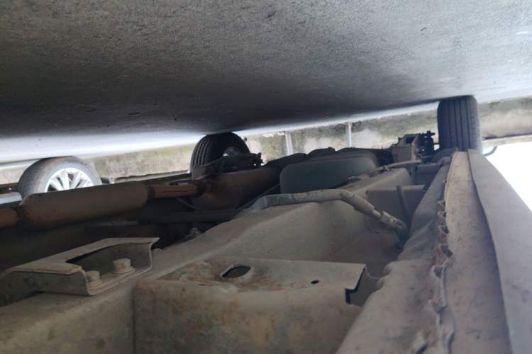 Used Wuling Hongguang 2014 1.5L S Comfort Model Chassis Front Right