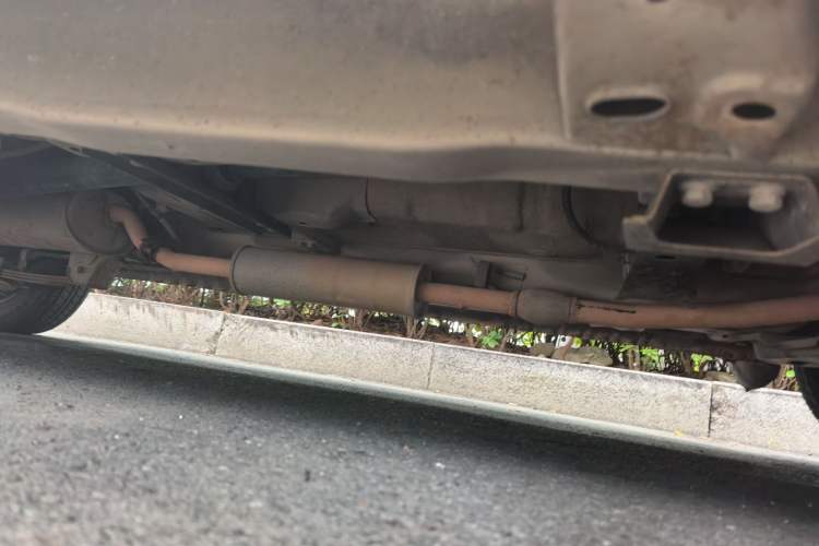 Used Wuling Hongguang 2014 1.2L Base Model China IV Chassis Front Right