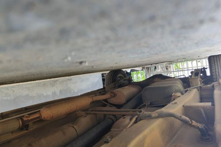 Used Wuling Hongguang 2014 1.5L S Standard Version Chassis Front Right
