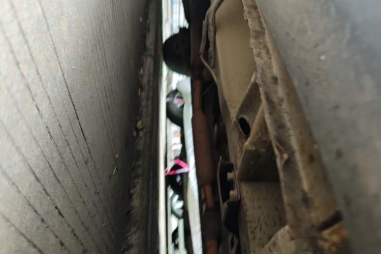 Used Wuling Hongguang 2014 1.5L S Luxury Model Chassis Front Right